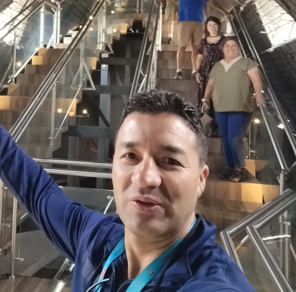 Tour guide in Quito Ecuador, Cesar Barrionuevo