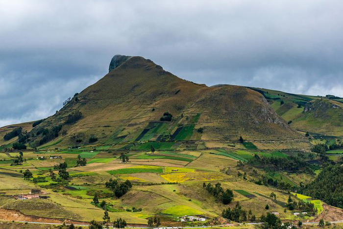 Before arriving at the Tigua community, you can see a beautiful mountain shaped like a gorilla